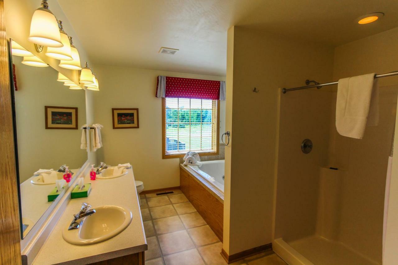 Meadow Ridge Condos Egg Harbor Exterior photo
